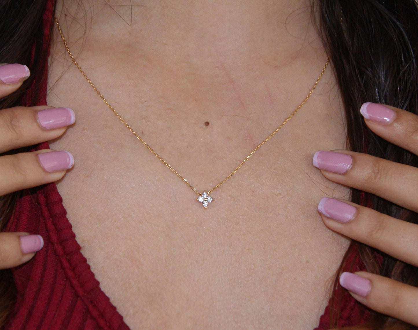 Collier Venusia – L’éclat céleste au creux de votre cou